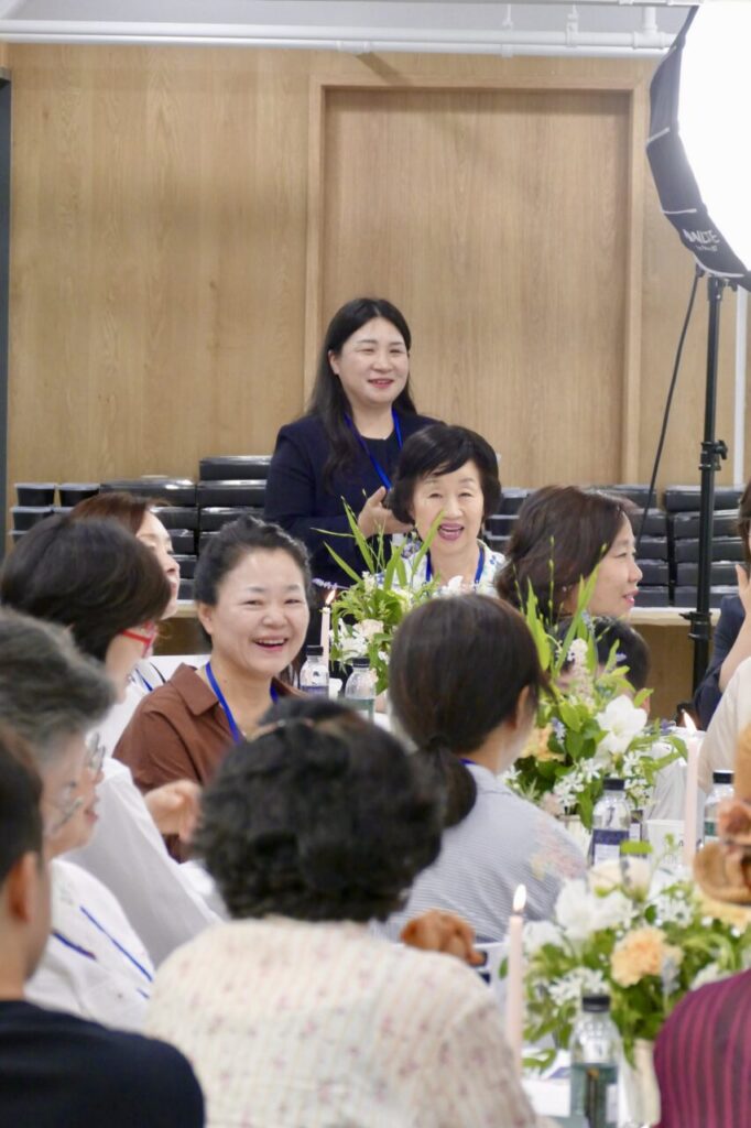 온 맘 다해 ‘새가족’ 환영